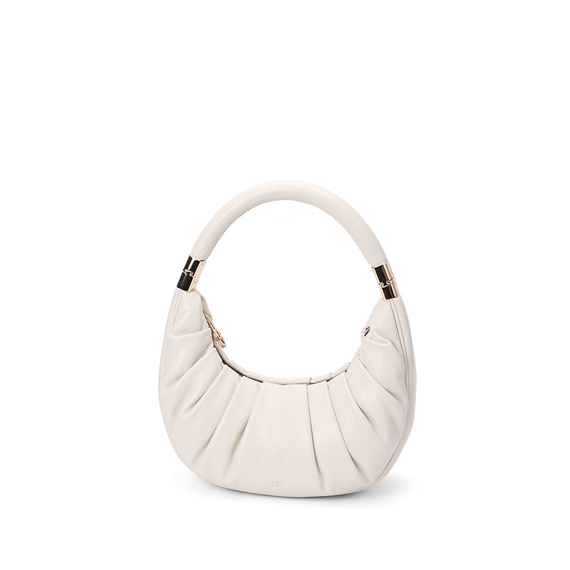 Single-shoulder or crossbody carrying  SDY70120
