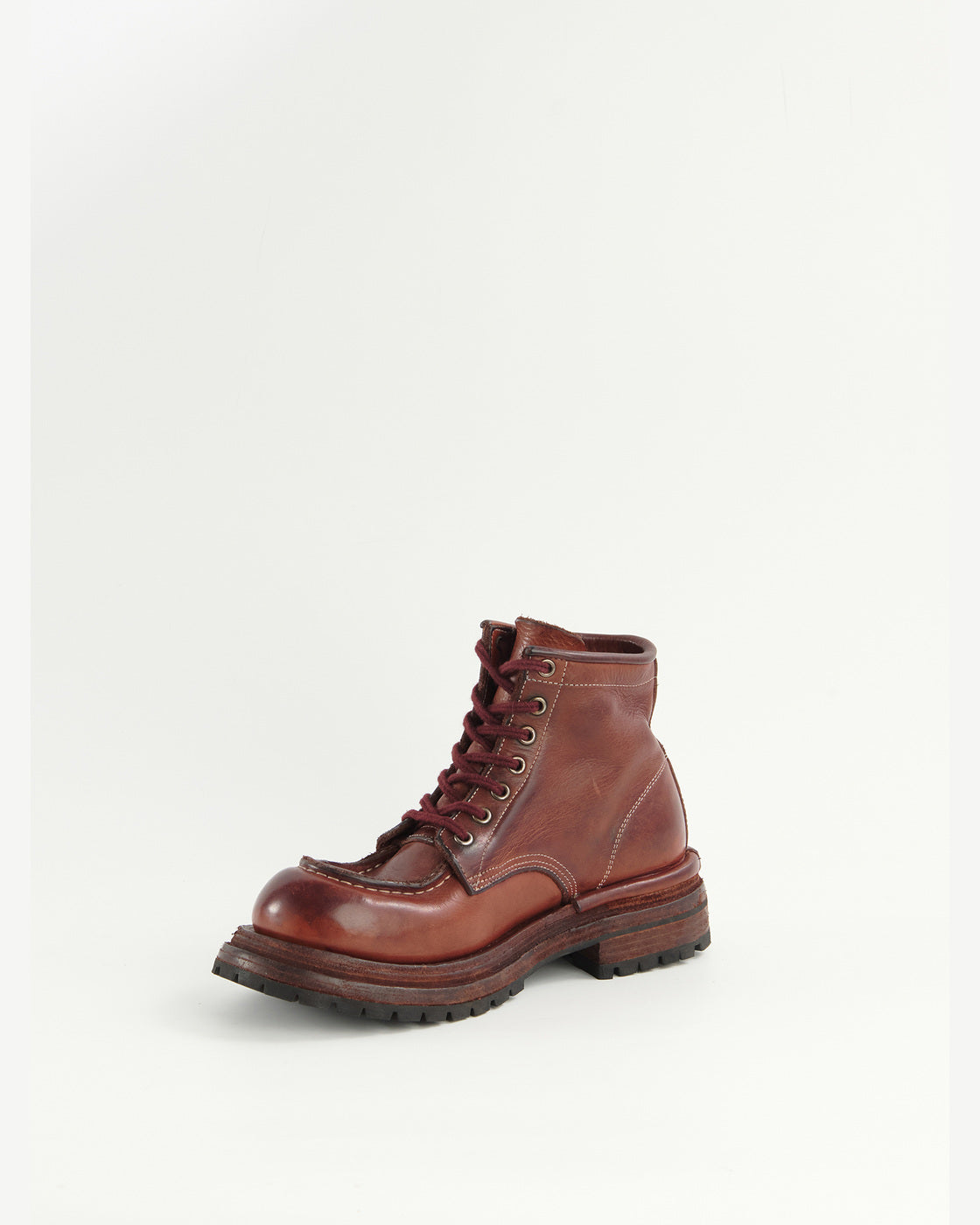 OrientC AF008-1MT detail angle 2