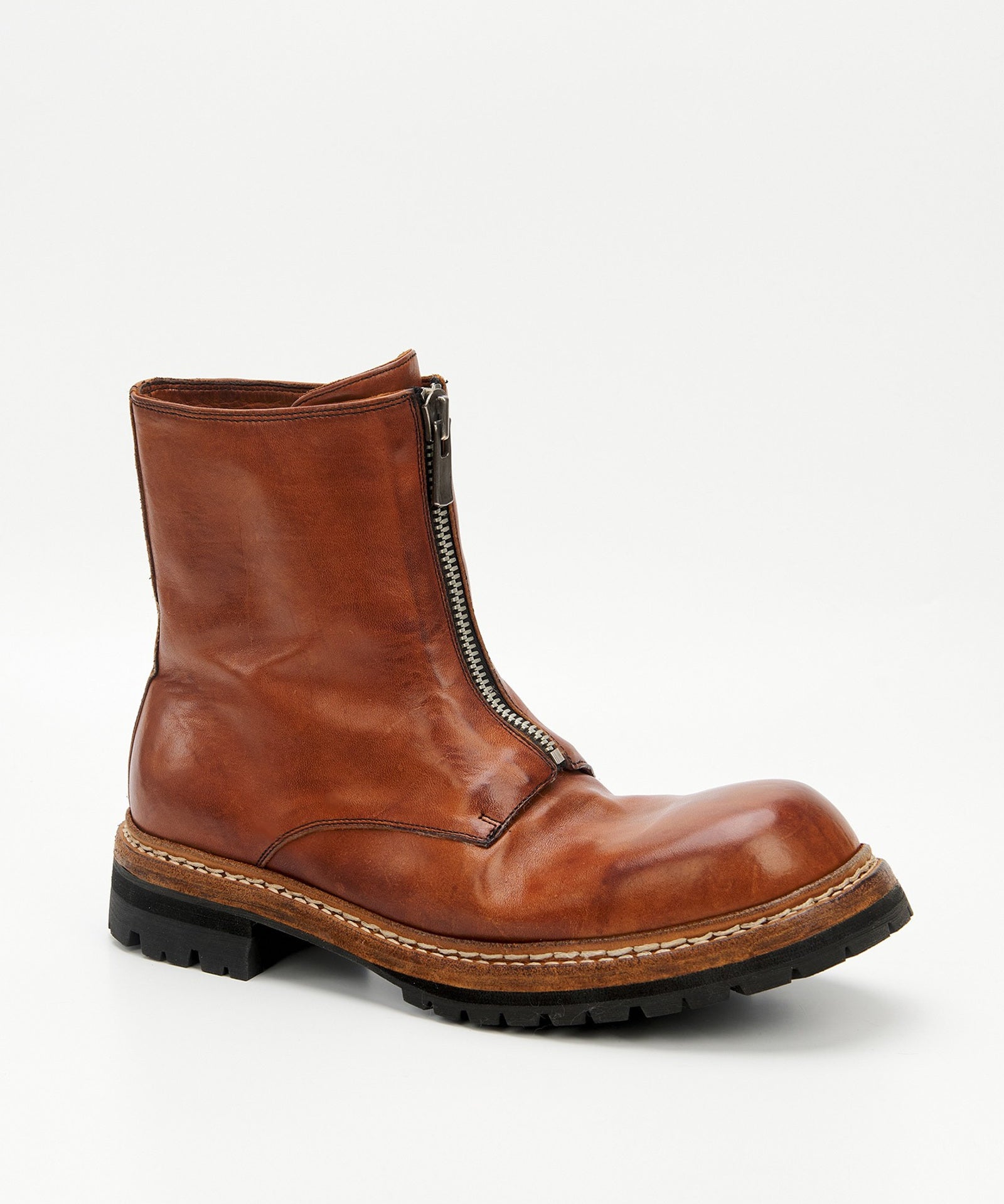 GR05 Coffee washed horsehide front-zip boot, side view