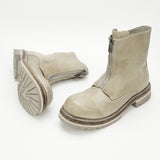 GR05 Glacier Gray layered leather foam and rubber lug sole detail
