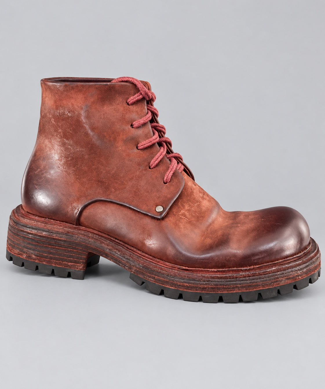 GT002-8 dark brown washed horsehide lace-up boot side view